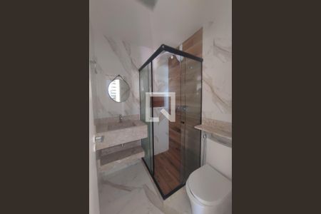 Casa de condomínio à venda com 130m², 4 quartos e 2 vagas Casa de condomínio à venda com 130m², 4 quartos e 2 vagas2º Pav - Banheiro Social