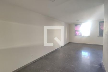 1º Pav - Sala de casa de condomínio para alugar com 4 quartos, 130m² em Taquara, Rio de Janeiro