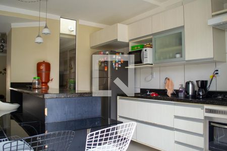 Casa à venda com 166m², 3 quartos e 2 vagasCozinha