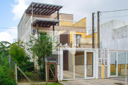 Casa à venda com 166m², 3 quartos e 2 vagasFachada