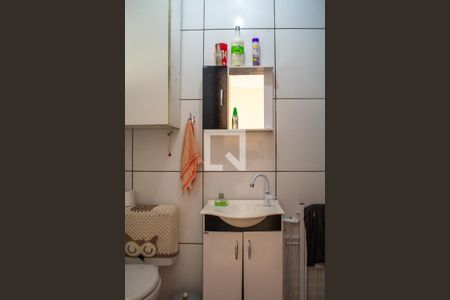 Casa à venda com 166m², 3 quartos e 2 vagasBanheiro 2