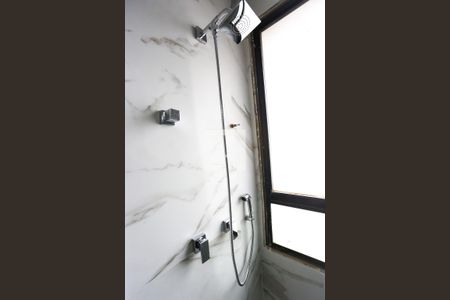 Apartamento à venda com 440m², 4 quartos e 6 vagasBanheiro da Suíte 3