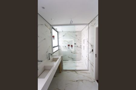 Apartamento à venda com 440m², 4 quartos e 6 vagasBanheiro da Suíte 4