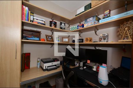 Apartamento à venda com 90m², 3 quartos e 2 vagasQuarto serviço