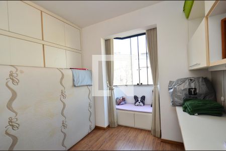 Quarto 1 de apartamento à venda com 3 quartos, 90m² em Palmares, Belo Horizonte