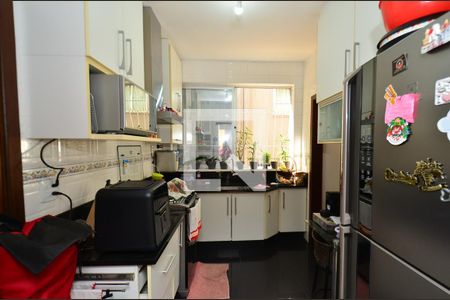 Apartamento à venda com 90m², 3 quartos e 2 vagasCozinha