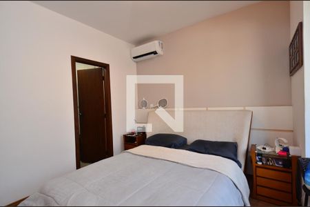 Apartamento à venda com 90m², 3 quartos e 2 vagasSuíte