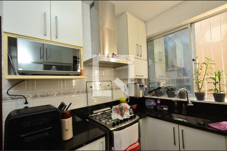 Apartamento à venda com 90m², 3 quartos e 2 vagasCozinha