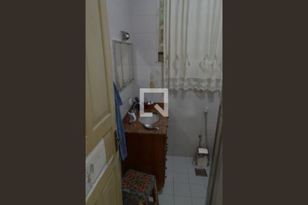 Casa de condomínio à venda com 200m², 4 quartos e 1 vagaBanheiro