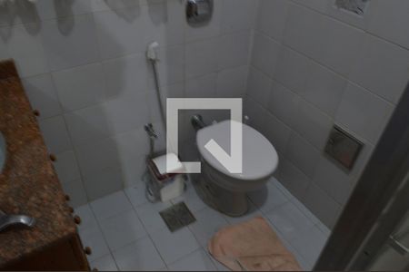Casa de condomínio à venda com 200m², 4 quartos e 1 vagaBanheiro