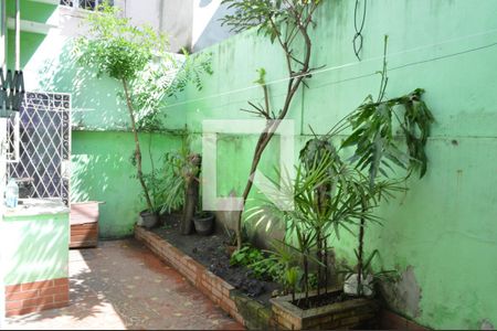 Casa de condomínio à venda com 200m², 4 quartos e 1 vagaJardim