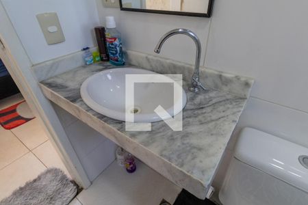 Casa de condomínio à venda com 100m², 3 quartos e 2 vagas Casa de condomínio à venda com 100m², 3 quartos e 2 vagasBanheiro Suíte