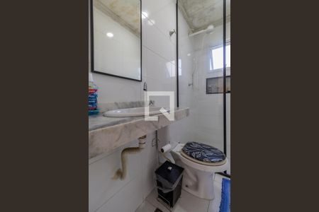 Casa de condomínio à venda com 100m², 3 quartos e 2 vagas Casa de condomínio à venda com 100m², 3 quartos e 2 vagasBanheiro Suíte