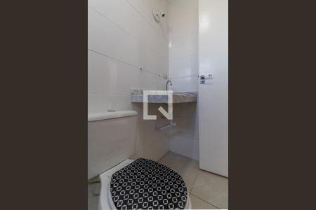 Casa de condomínio à venda com 100m², 3 quartos e 2 vagas Casa de condomínio à venda com 100m², 3 quartos e 2 vagasBanheiro