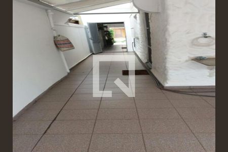 Casa à venda com 3 quartos, 240m² em Jardim Bonfiglioli, São Paulo