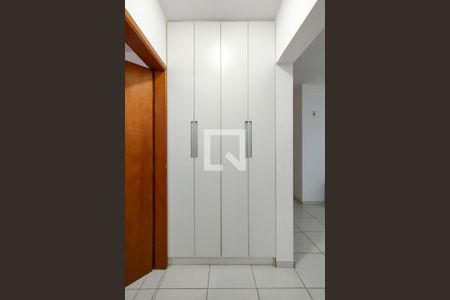 Sala de apartamento para alugar com 1 quarto, 55m² em Guilhermina, Praia Grande