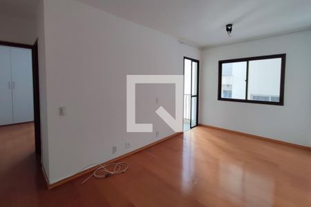 Sala de apartamento à venda com 1 quarto, 60m² em Cambuí, Campinas