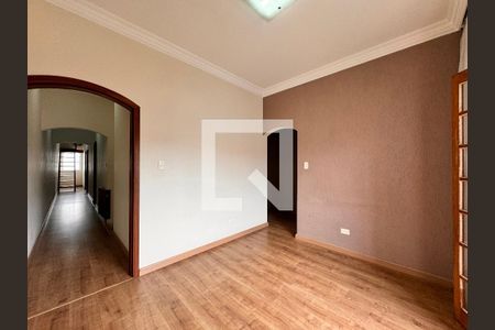 Casa à venda com 265m², 3 quartos e 6 vagas Casa à venda com 265m², 3 quartos e 6 vagasSuite