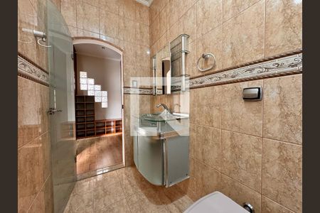 Casa à venda com 265m², 3 quartos e 6 vagas Casa à venda com 265m², 3 quartos e 6 vagasBanheiro da Suíte