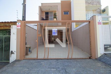 Casa para alugar com 150m², 3 quartos e 3 vagas Casa para alugar com 150m², 3 quartos e 3 vagasFachada