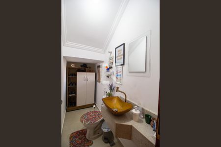 Lavabo de casa para alugar com 3 quartos, 150m² em Jardim Leocádia, São Paulo
