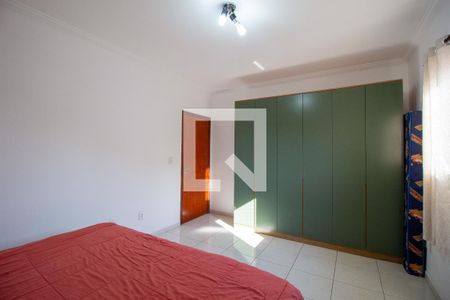 Casa para alugar com 150m², 3 quartos e 3 vagas Casa para alugar com 150m², 3 quartos e 3 vagasQuarto 1