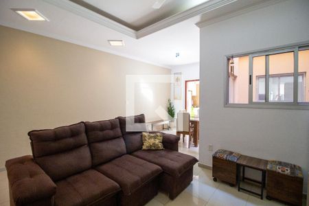 Casa para alugar com 150m², 3 quartos e 3 vagas Casa para alugar com 150m², 3 quartos e 3 vagasSala