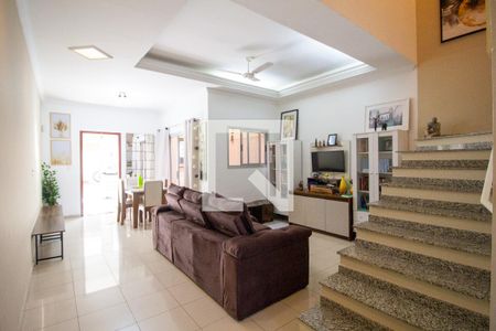 Casa para alugar com 150m², 3 quartos e 3 vagas Casa para alugar com 150m², 3 quartos e 3 vagasSala