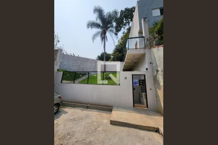 Casa de condomínio para alugar com 54m², 2 quartos e sem vaga Casa de condomínio para alugar com 54m², 2 quartos e sem vagaFachada