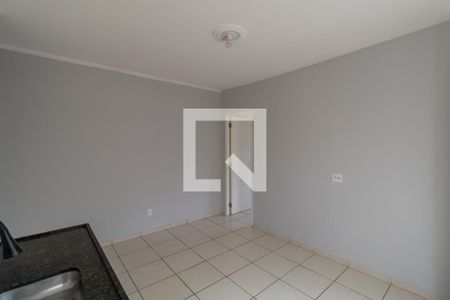 Sala/Cozinha de casa para alugar com 2 quartos, 120m² em Vila São Geraldo, São Paulo