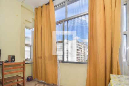 Apartamento à venda com 83m², 3 quartos e sem vaga