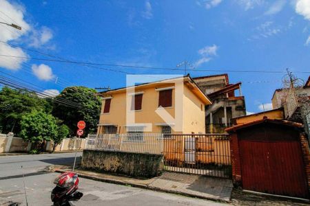 Casa à venda com 195m², 3 quartos e 3 vagas