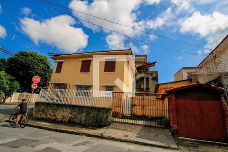 Casa à venda com 195m², 3 quartos e 3 vagas