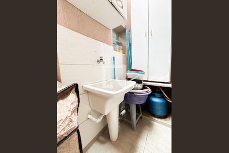 Casa de condomínio à venda com 131m², 3 quartos e 2 vagasÁrea de Serviço