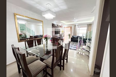 Sala de casa de condomínio à venda com 3 quartos, 131m² em Campo Grande, São Paulo