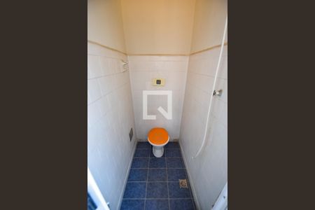 Apartamento para alugar com 70m², 4 quartos e sem vaga Apartamento para alugar com 70m², 4 quartos e sem vagaBanheiro de serviço