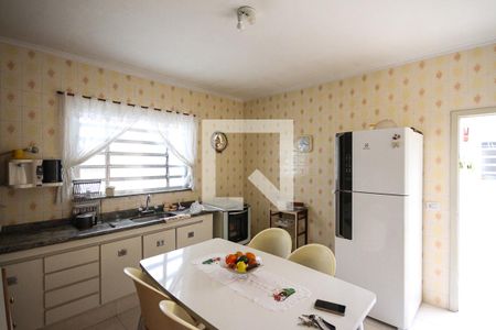 Casa à venda com 300m², 3 quartos e 2 vagasCozinha 