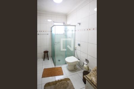 Casa à venda com 300m², 3 quartos e 2 vagasBanheiro 