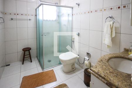 Casa à venda com 300m², 3 quartos e 2 vagasBanheiro 