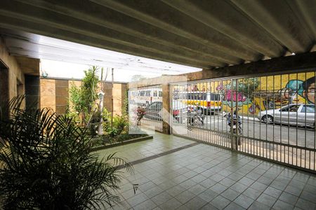 Casa à venda com 300m², 3 quartos e 2 vagasÁrea externa 