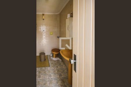 Casa à venda com 300m², 3 quartos e 2 vagasBanheiro de serviço