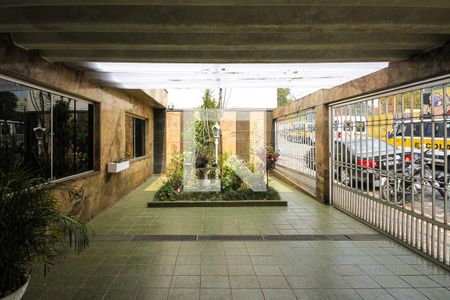 Casa à venda com 300m², 3 quartos e 2 vagasÁrea externa 