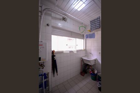 Apartamento à venda com 68m², 2 quartos e 1 vagaÁrea de Serviço 