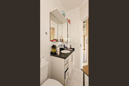 Casa à venda com 125m², 3 quartos e 2 vagasBanheiro