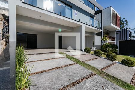 Casa de condomínio para alugar com 288m², 3 quartos e 4 vagasFachada