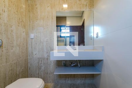 Casa de condomínio para alugar com 288m², 3 quartos e 4 vagasBanheiro Suíte 3