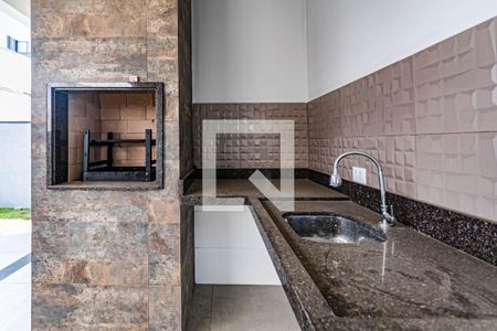 Casa de condomínio para alugar com 288m², 3 quartos e 4 vagasChurrasqueira