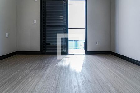 Casa de condomínio para alugar com 288m², 3 quartos e 4 vagasQuarto 2