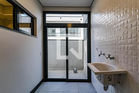 Casa de condomínio para alugar com 288m², 3 quartos e 4 vagasÁrea de Serviço