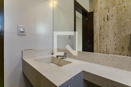 Casa de condomínio para alugar com 288m², 3 quartos e 4 vagasBanheiro Suíte 2